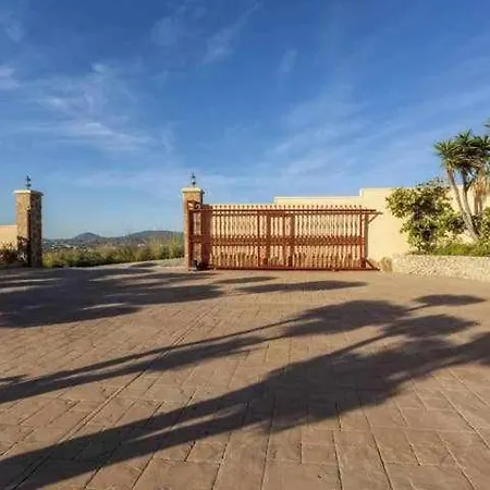 Loaisa Villa